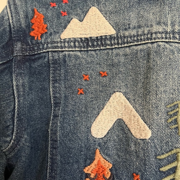 NWOT Jean jacket toddler with embroidery - Picture 7 of 10